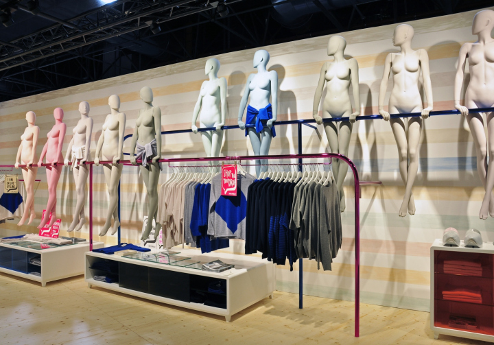 23_Euroshop-Dusseldorf-2014-Schweitzer-Department-Store-30-05.jpg