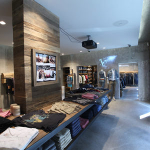 15_True-Religion-jeans-store-Berlin-300x300.jpg