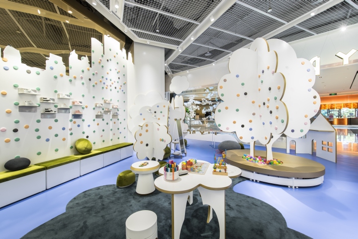 53_FlyPony-Flagship-Concept-Store-by-Prism-Design-Shanghai-China17.jpg