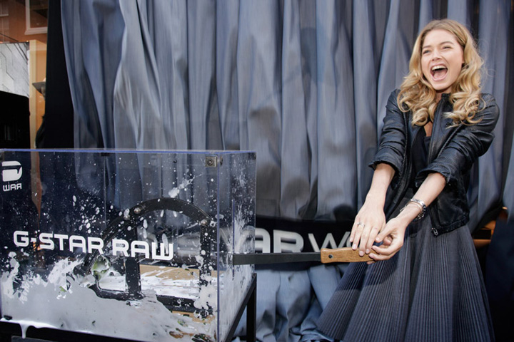 16_G-Star-Women-store-Amsterdam-06.jpg