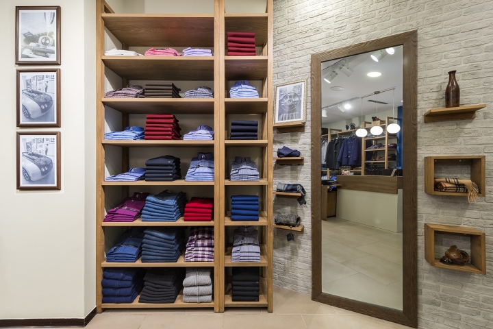 25_Guy-Laroche-Store-by-Square-Design-Interiors-Athens-Greece-04.jpg