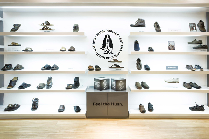 19_Hush-Puppies-store-by-ACRD-Jakarta-07.jpg