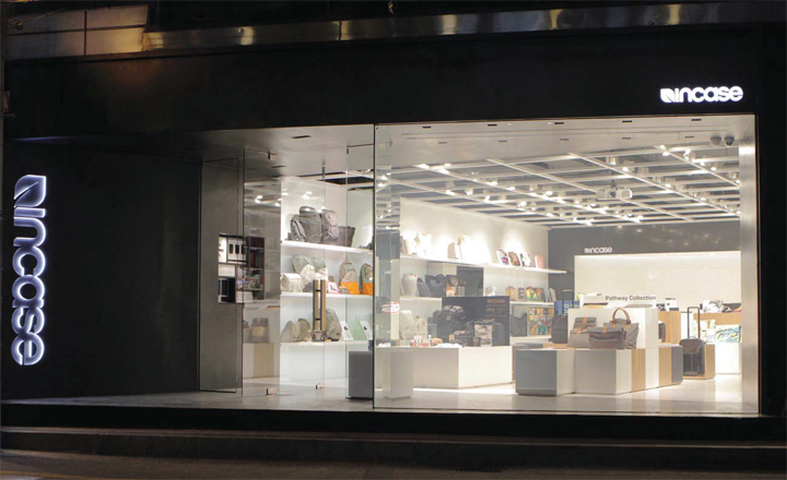 19_Incase-flagship-store-Seoul-05.jpg