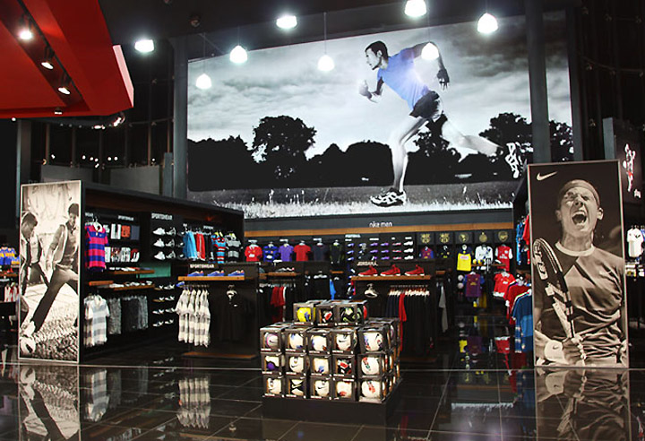 22_Innovasport-flagship-store-by-Watt-International-Monterrey-Mexico-06.jpg