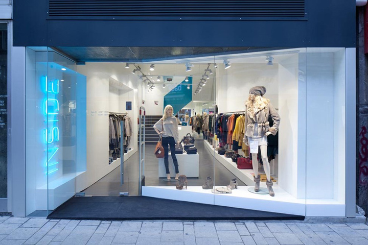 23_Inside-fashion-store-Sohne-Partner-Vienna-13.jpg