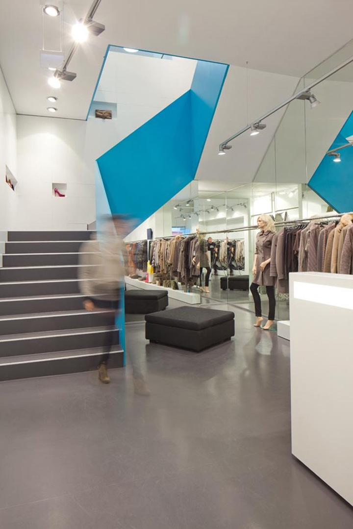30_Inside-fashion-store-Sohne-Partner-Vienna-06.jpg