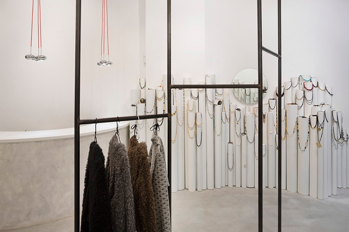 21_Jewelry-store-design-by-Chezi-Levy-05.jpg