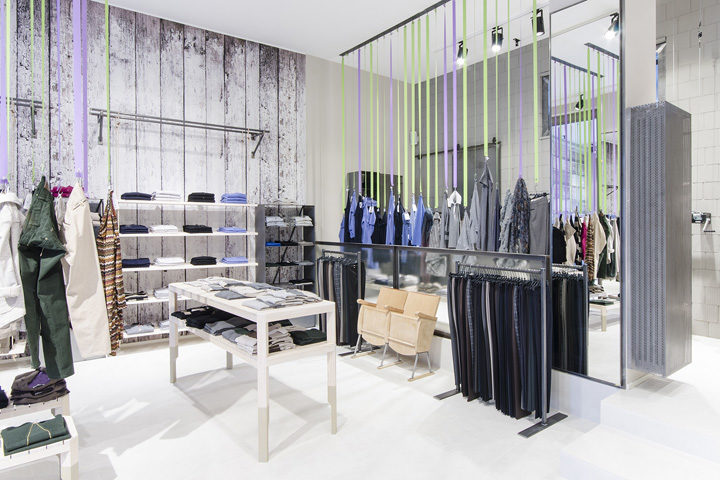0_Fashion-store-by-Studio-Isacco-Brioschi-Bergamo-Italy-720x480.jpg