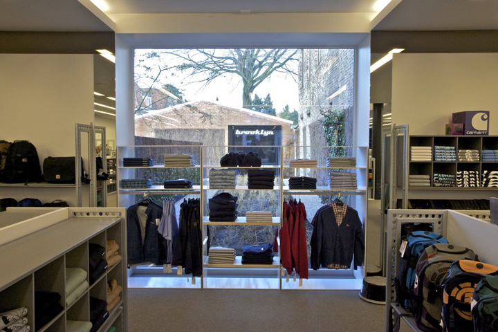 34_Brooklyn-fashion-store-Witblad-Brugge-18.jpg