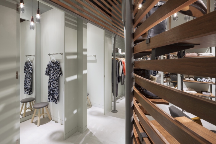 32_Jigsaw-Westfield-Store-by-Checkland-Kindleysides-London-UK-08.jpg