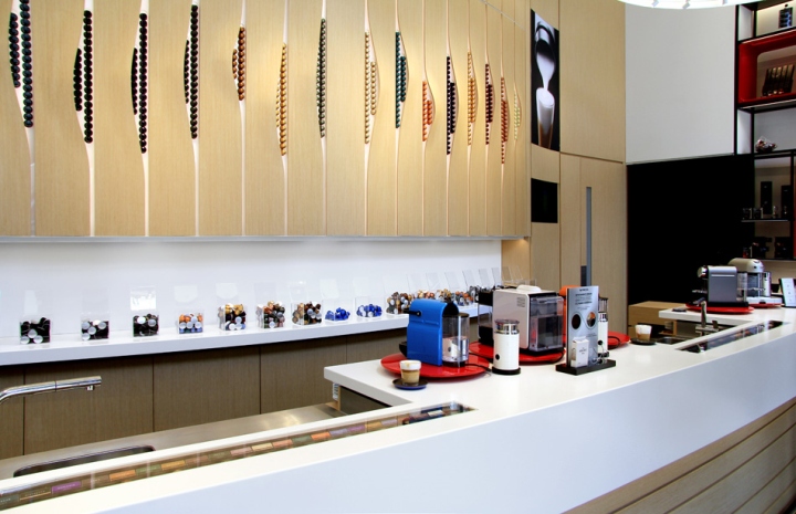 39_Nespresso-Flagship-Store-by-Parisotto-Formenton-Milan-Italy-06.jpg