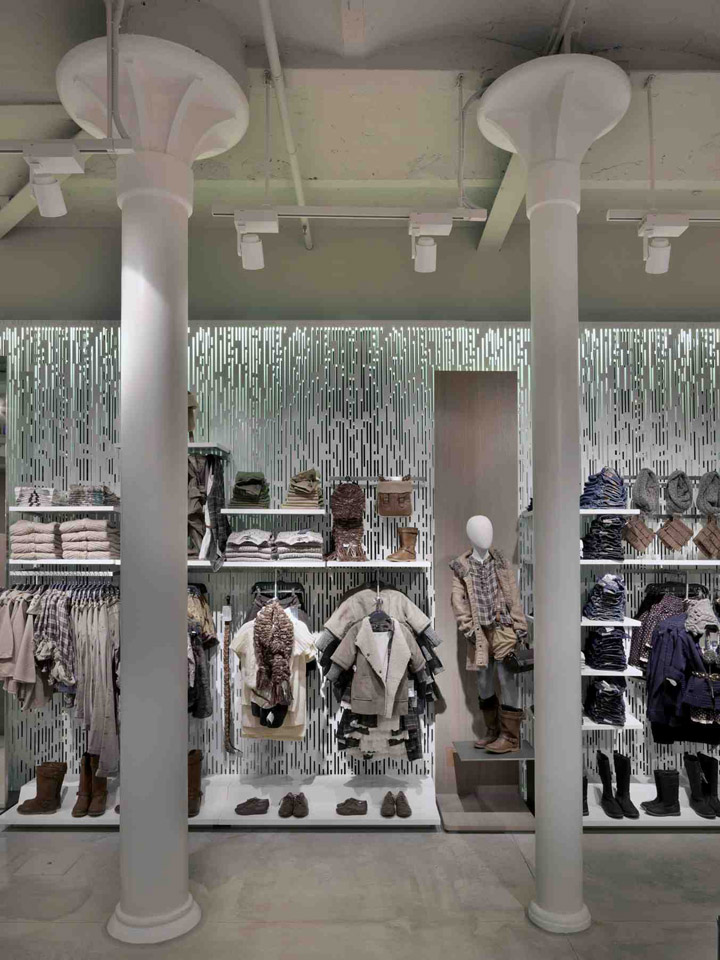 21_Zara-flagship-store-Via-del-Corso-Rome-13.jpg