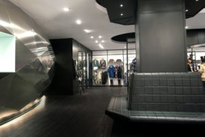 6_Trend-Platter-store-by-Design-Systems-Shanghai-300x200.jpg