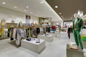 7_Modekeller-store-Heikaus-Pfaffikon-Switzerland-300x200.jpg