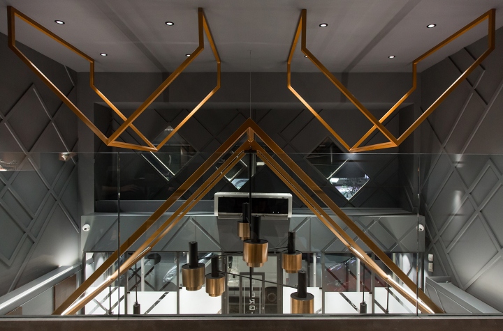 21_Giorgio-jewelry-store-by-Maria-Reizi-Alexandroupolis-Greece-06.jpg