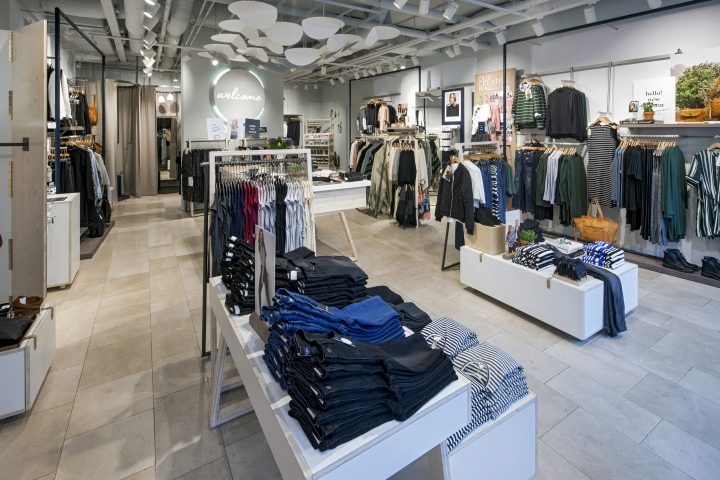 23_Pieces-store-by-Dalziel-Pow-Den-Bosch-Netherlands-06.jpg