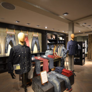 12022_Diesel-store-The-Hague-Netherlands-300x300.jpg