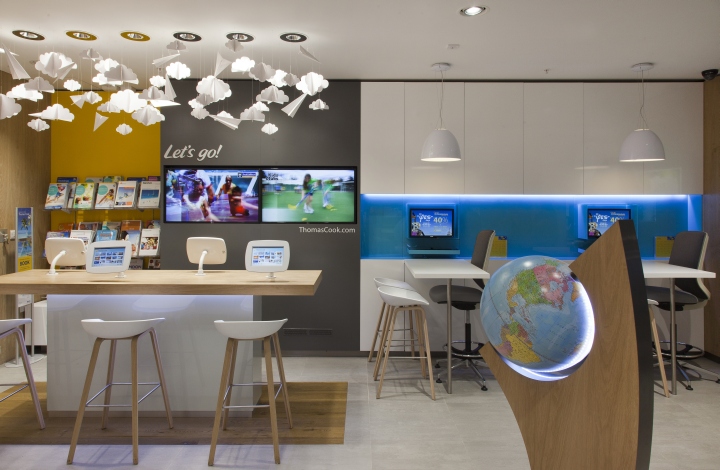 Thomas-Cook-store-at-Lakeside-Shopping-Centre-by-Wanda-Creative-UK-03.jpg