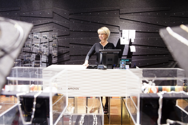 16_Kalevala-Koru-flagship-store-by-Happimaa-Helsinki-Finland-05.jpg