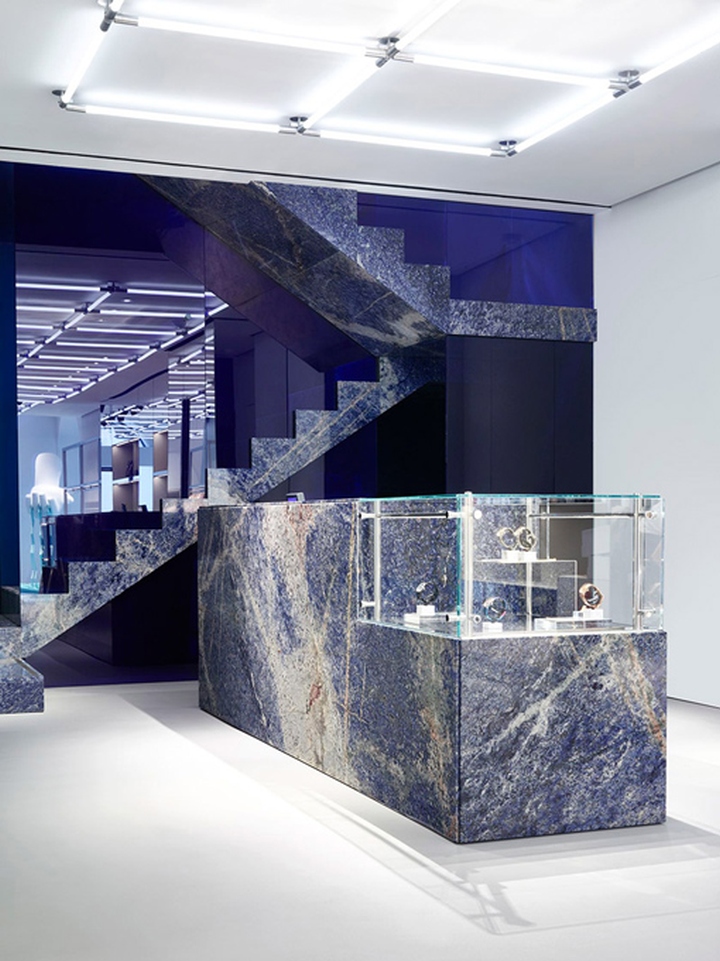 14_Kenzo-Store-Renewal-by-Carol-Lim-Humberto-Leon-Milan-Italy-02.jpg