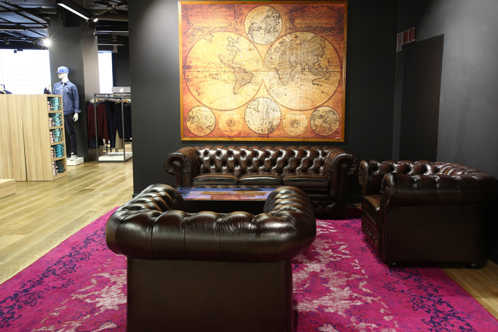 23_LA-HALLE-flagshipstore-by-SUPERBRAND-Paris-France-08-.jpg