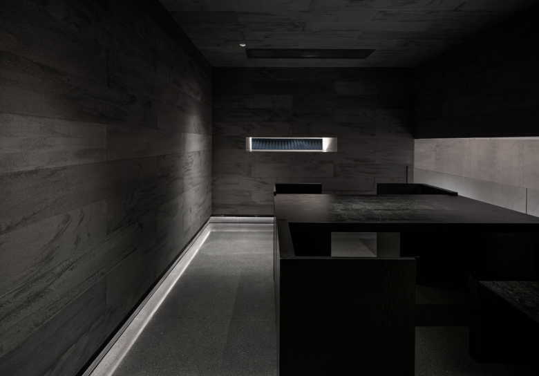15_La-Moitie-store-by-One-Fine-Day-Studio-Partners-07-780x544.png
