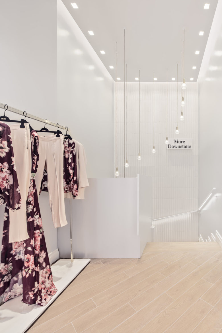 25_Liu-Jo-flagship-store-by-CWS-18-780x1170.jpg