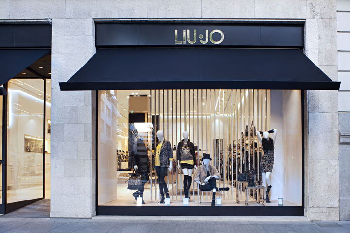 8_LIU-JO-store-by-Christopher-Goldman-Ward-Madrid-Spain.jpg
