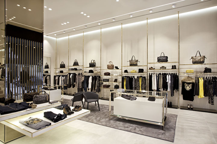 43_LIU-JO-store-by-Christopher-Goldman-Ward-Madrid-Spain-03-.jpg