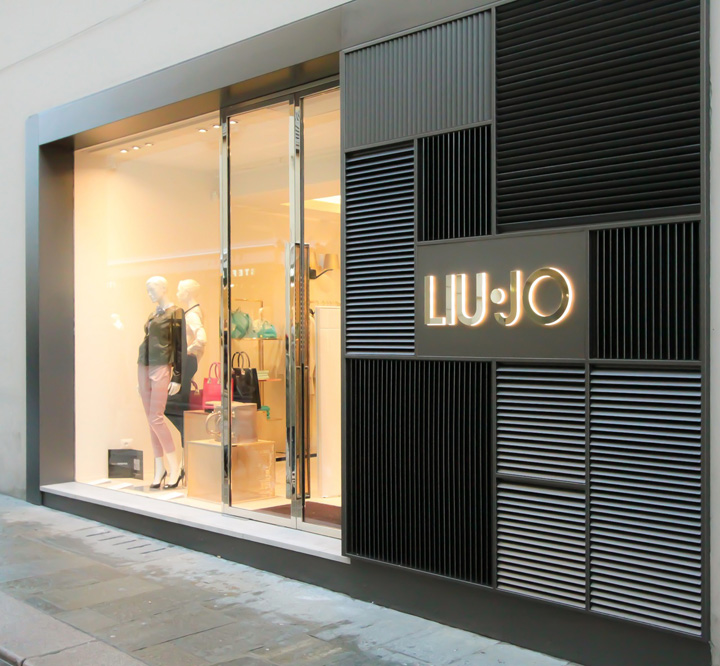 24_LIU-JO-store-Christopher-Goldman-Ward-Reggio-Emilia-Italy-14.jpg