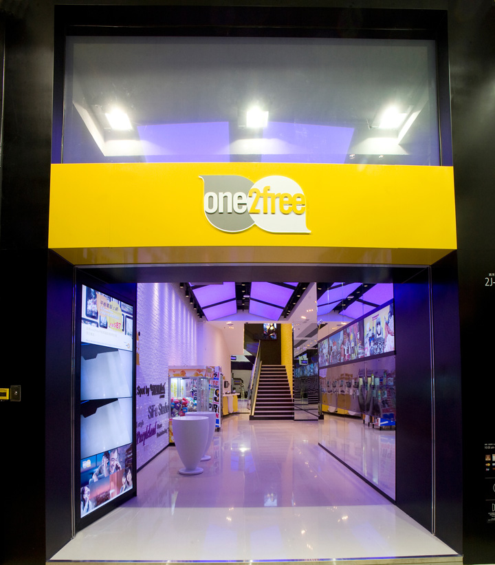 23_one2free-Megastore-by-Clifton-Leung-Design-Workshop-Hong-Kong-14.jpg