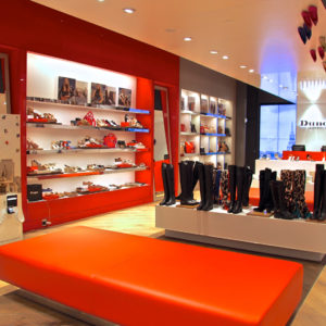 14_Dune-London-store-by-Four-by-Two-New-York-City-US-300x300.jpg