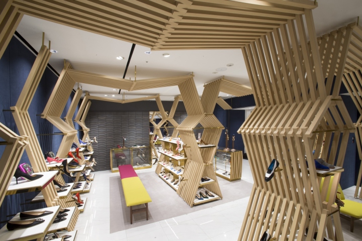 31_Manolo-Blahnik-store-at-Ginza-6-by-Nick-Leith-Smith-Tokyo-Japan08.jpg
