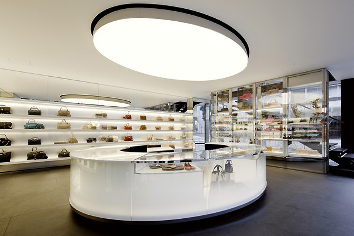 42_Marc-Jacobs-flagship-store-by-Jaklitsch-Gardner-Tokyo-02.jpg