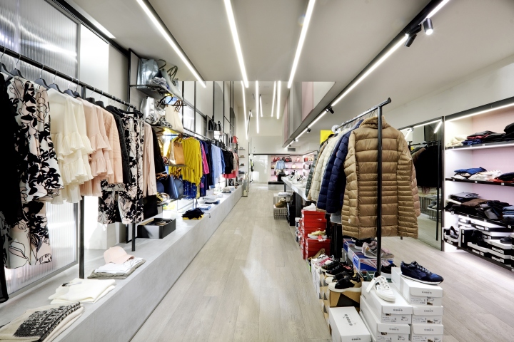 25_MAXIMILIAN-Basic-store-by-Bartolini-Lanzi-Architects-Merano-Italy06.jpg