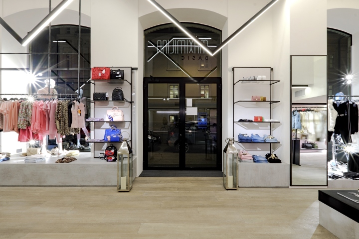 26_MAXIMILIAN-Basic-store-by-Bartolini-Lanzi-Architects-Merano-Italy07.jpg