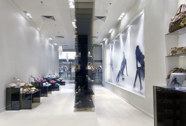 10_Menbur-and-Pilar-Abril-store-by-A-D-design-Warsaw.jpg