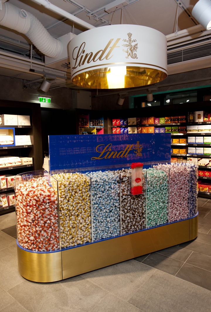 66_MERKUR-High-market-flagship-store-Vienna-17.jpg