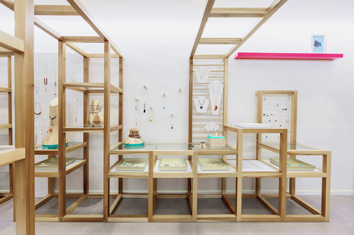 35_MICA-jewellery-store-by-Savvy-Studio-04.jpg