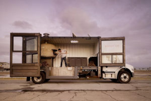 6_Del-Popolo-mobile-pizzeria-300x200.jpg