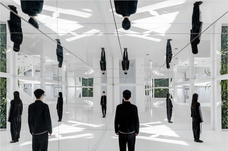 12_Mirror-Garden-store-by-ARCHSTUDIO-05-780x519.png