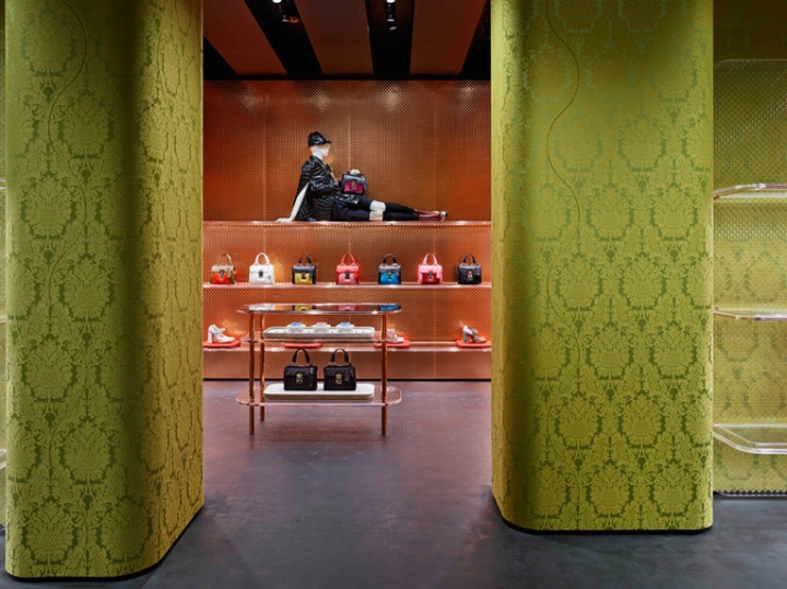 17_Miu-Miu-Aoyama-Store-by-Herzog-de-Meuron-Tokyo-Japan-04.jpg