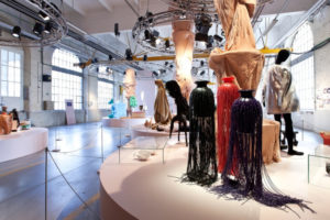 8_Vous-Avez-Dit-Bizarre-Exhibition-by-Bart-Hess-Alexandra-JaffreSt-Etienne-France-300x200.jpg