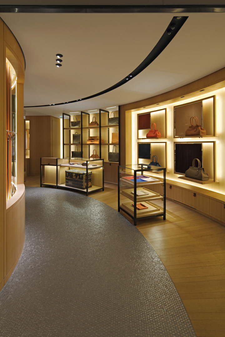 36_Moynat-store-Paris-07.jpg