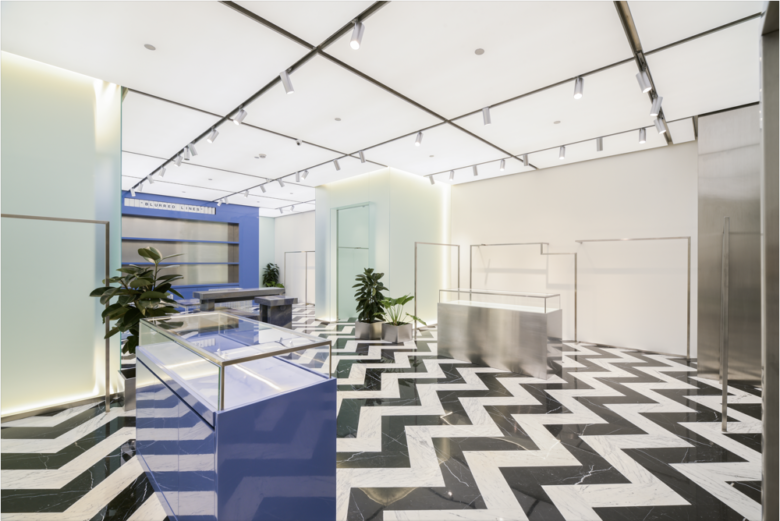 12_Off-White-store-03-780x521.png