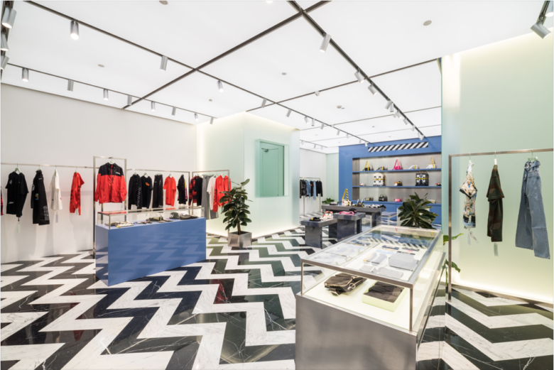 13_Off-White-store-04-780x521.png