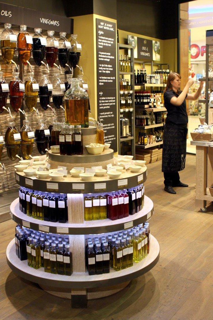 10_Oil-Vinegar-store-by-Terry-Moore-Design-Asheville-03.jpg