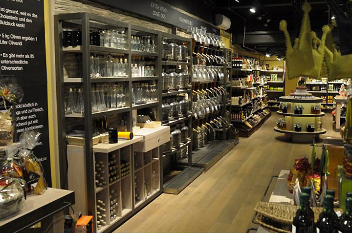 11_Oil-Vinegar-store-by-Terry-Moore-Design-Asheville-02.jpg