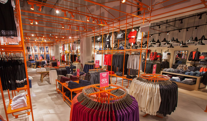 22_ONLY-Flagship-Store-by-Riis-Retail-Dredsen-Germany-05-.jpg