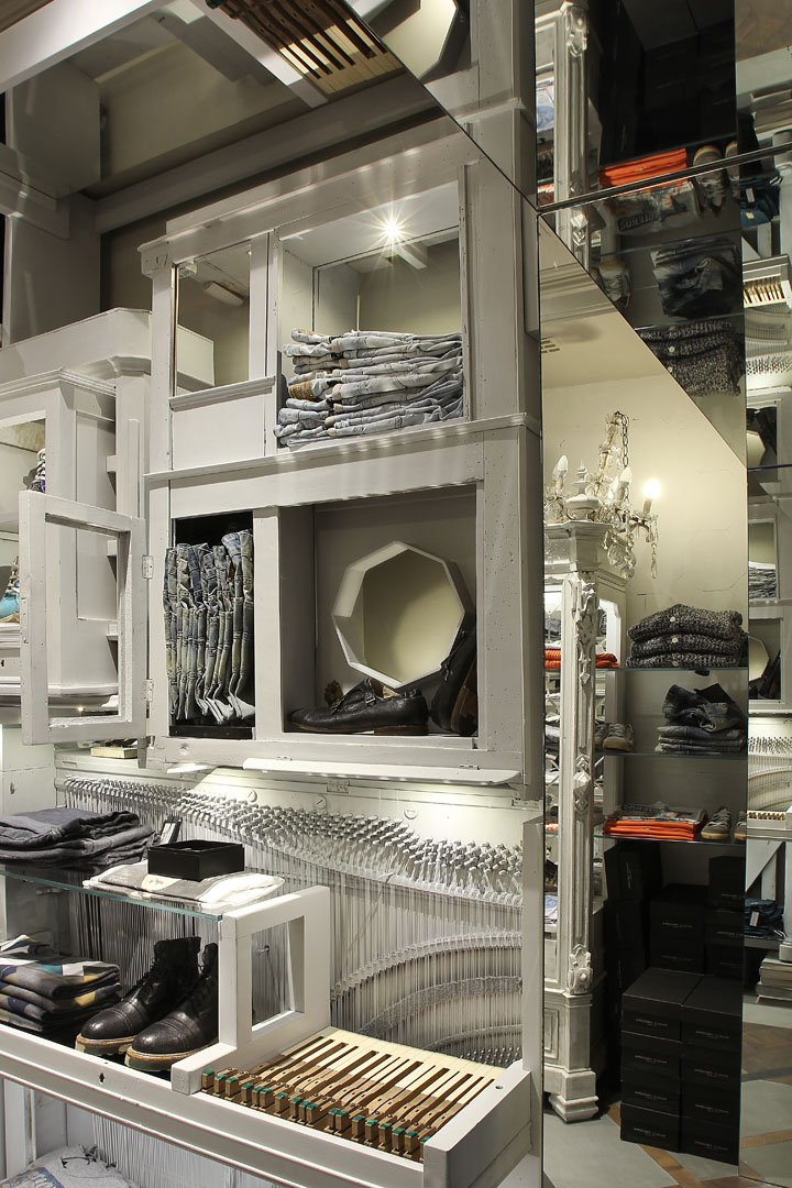 21_Paolo-Pecora-flagship-store-by-studioliquido-Milan-09.jpg